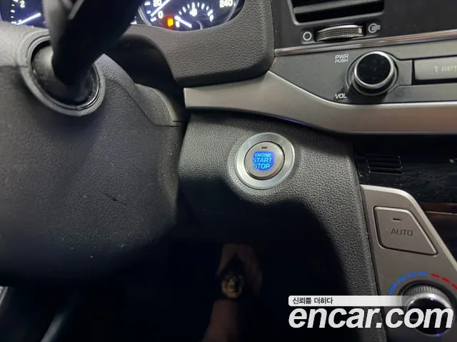 Hyundai Avante 2017 thumb 5