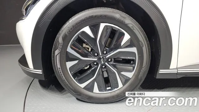 Kia EV6 2024 thumb 5
