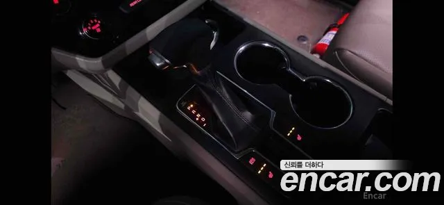 Kia Carnival 2020 thumb 9