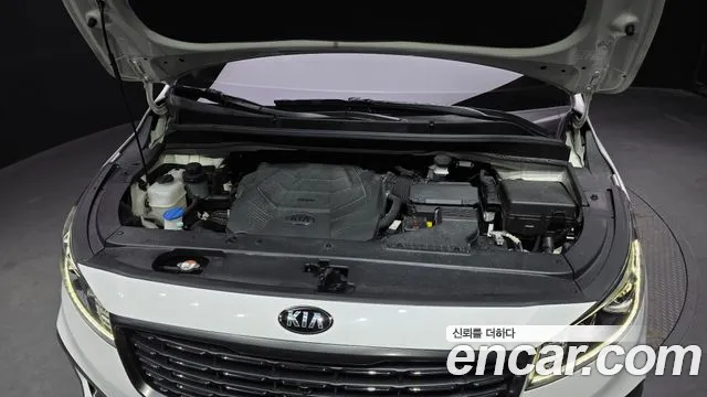 Kia Carnival 2019 thumb 5