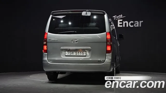 Hyundai Starex 2013 thumb 4
