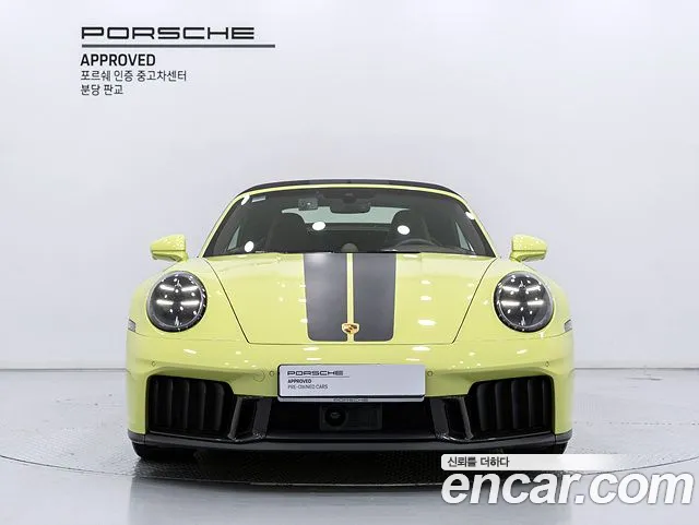 Porsche 911 2025 thumb 3