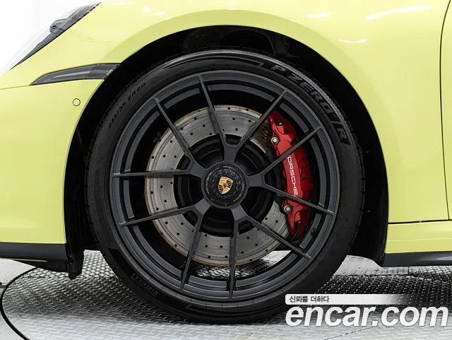 Porsche 911 2025 thumb 5
