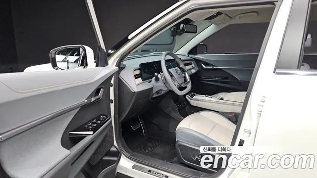 KG_Mobility_Ssangyong Torres 2024 thumb 9