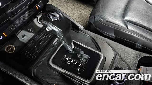 KG_Mobility_Ssangyong Rexton 2019 thumb 9