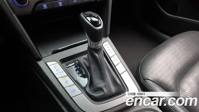 Hyundai Avante 2015 thumb 9