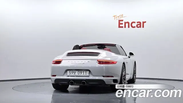 Porsche 911 2016 thumb 3