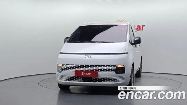 Hyundai Staria 2021 thumb 3