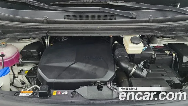 Hyundai Staria 2021 thumb 6