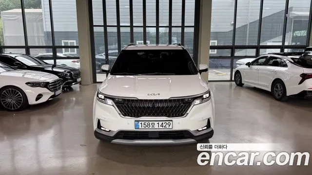 Kia Carnival 2022 thumb 3