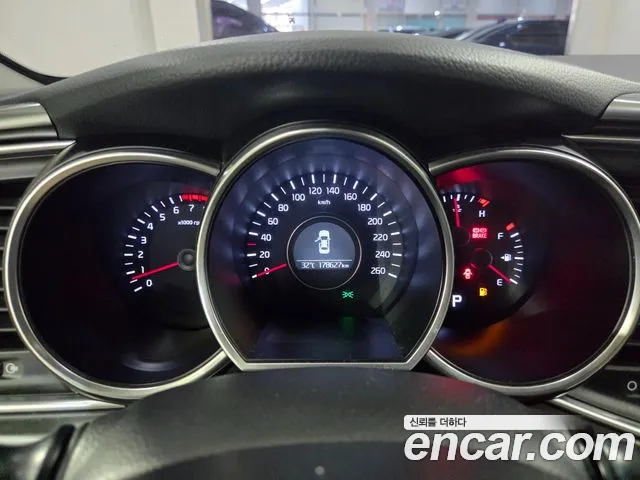 Kia K5 2013 thumb 10