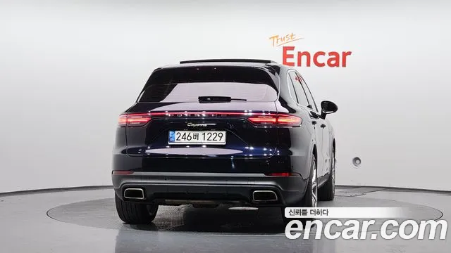 Porsche Cayenne 2020 thumb 4