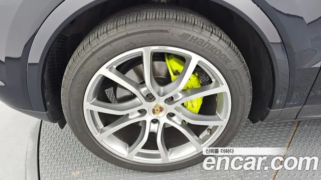 Porsche Cayenne 2020 thumb 5