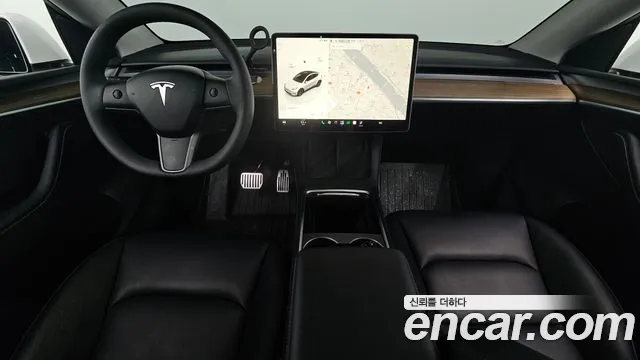 Tesla Model Y 2024 thumb 6