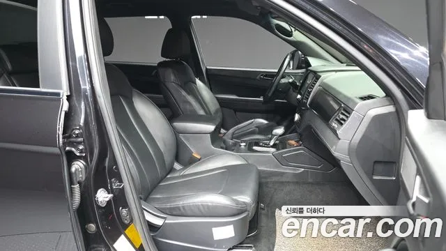 KG_Mobility_Ssangyong Rexton 2022 thumb 10