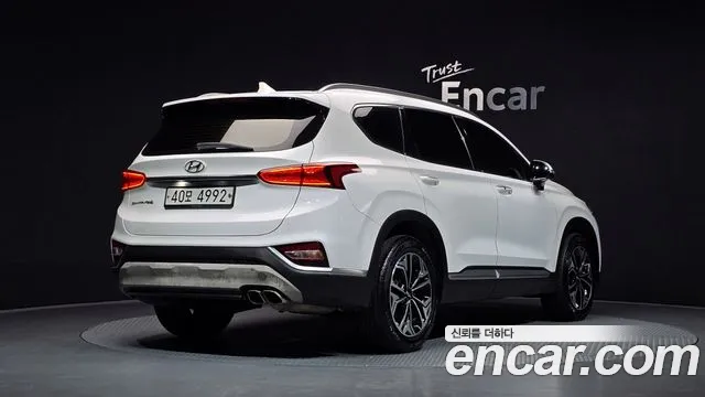 Hyundai Santa Fe 2019 thumb 2