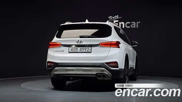 Hyundai Santa Fe 2019 thumb 4