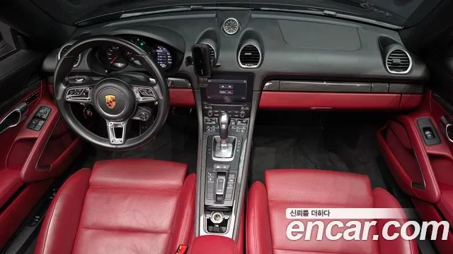 Porsche Cayman 2018 thumb 7