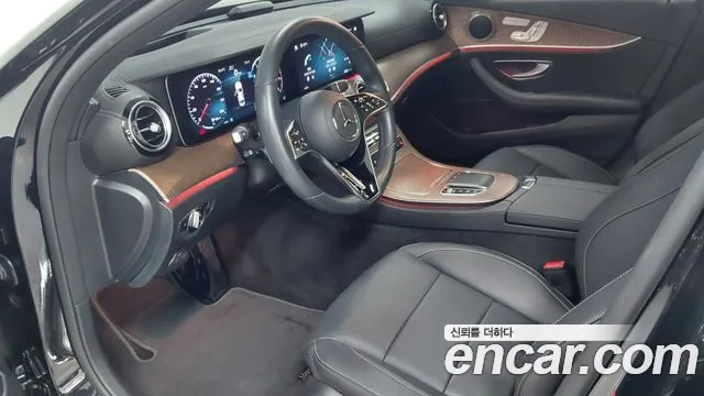 Mercedes-Benz E-Класс 2021 thumb 9