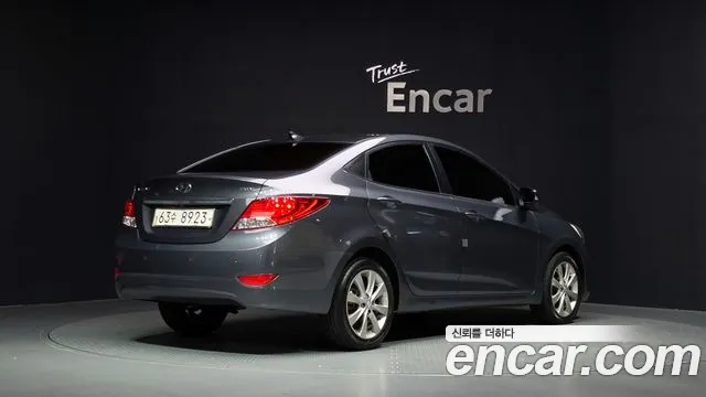 Hyundai Accent 2012 thumb 2