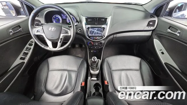Hyundai Accent 2012 thumb 7