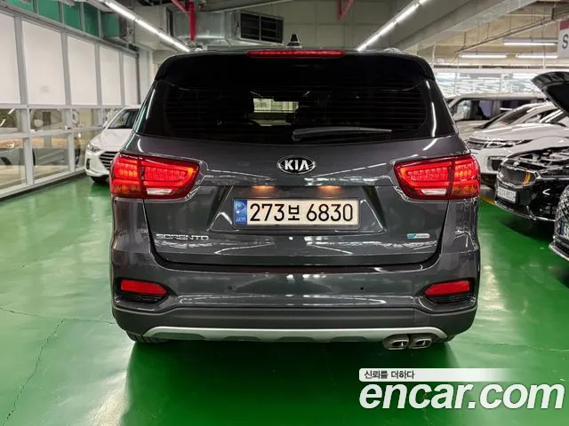 Kia Sorento 2019 thumb 5