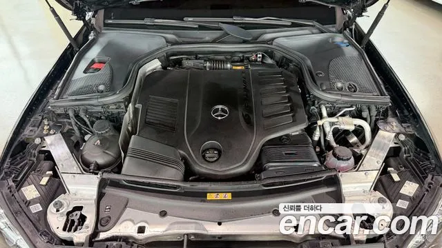 Mercedes-Benz E-Класс 2021 thumb 6
