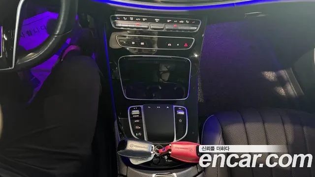 Mercedes-Benz E-Класс 2021 thumb 9