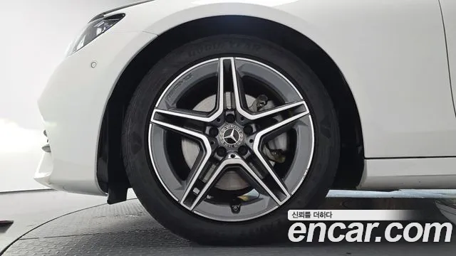 Mercedes-Benz E-Класс 2023 thumb 5