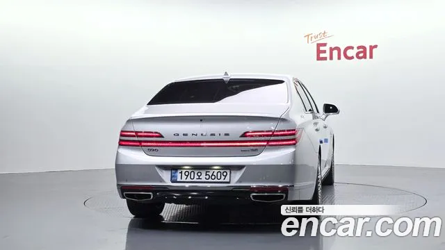 Genesis G90 2019 thumb 4