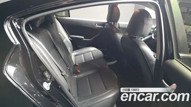 Kia K3 2013 thumb 12