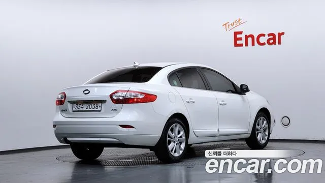 Renault-KoreaSamsung Fluence 2012 thumb 2