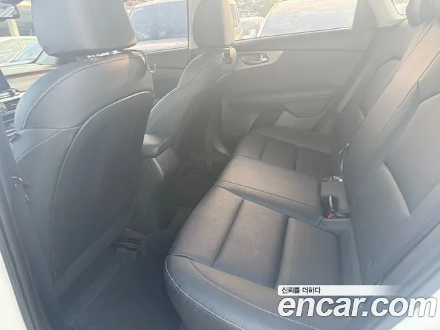 Kia K3 2019 thumb 10