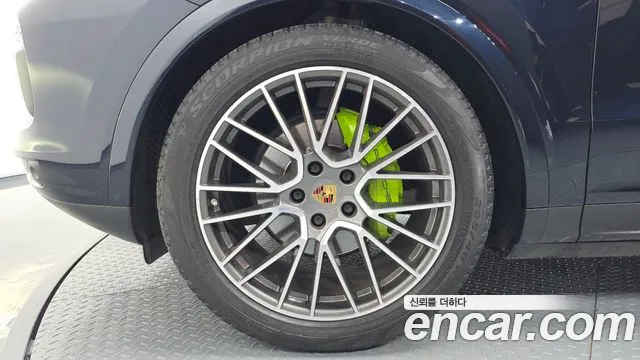 Porsche Cayenne 2020 thumb 4