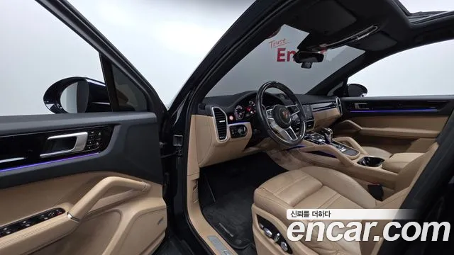 Porsche Cayenne 2020 thumb 9
