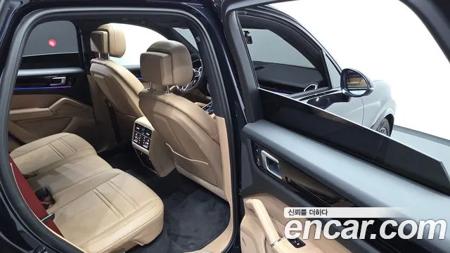 Porsche Cayenne 2020 thumb 10