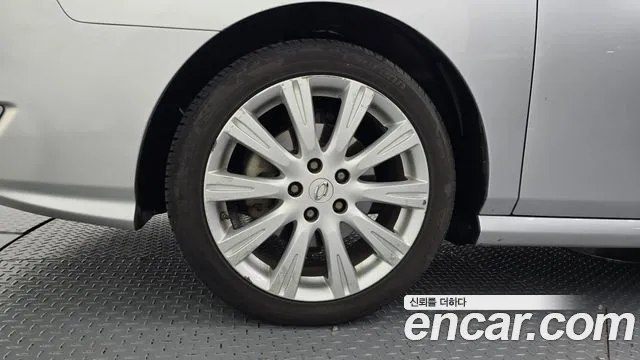 Renault-KoreaSamsung SM5 2010 thumb 5