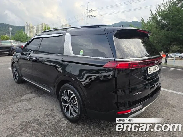 Kia Carnival 2022 thumb 2