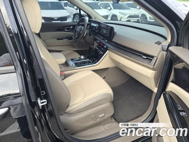 Kia Carnival 2022 thumb 7