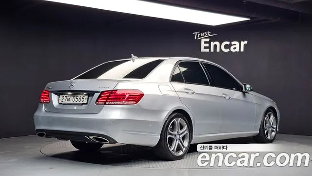 Mercedes-Benz E-Класс 2016 thumb 2