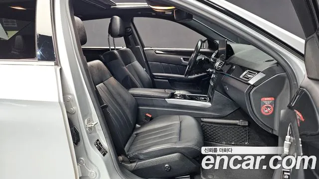 Mercedes-Benz E-Класс 2016 thumb 11