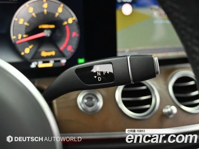 Mercedes-Benz E-Класс 2018 thumb 9