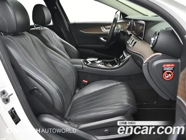 Mercedes-Benz E-Класс 2018 thumb 10