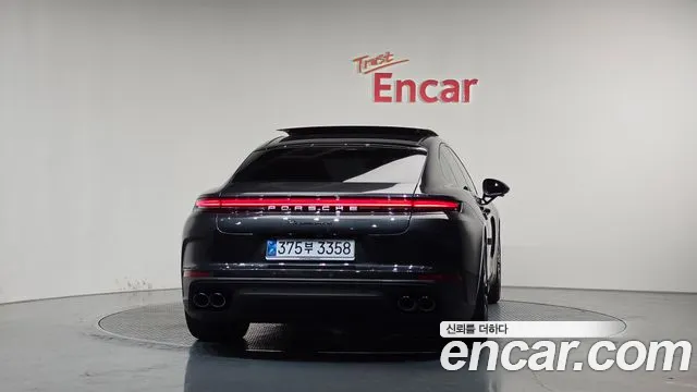 Porsche Panamera 2025 thumb 4