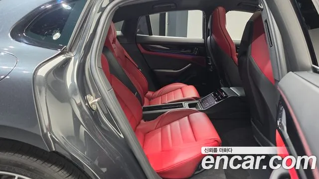Porsche Panamera 2025 thumb 11