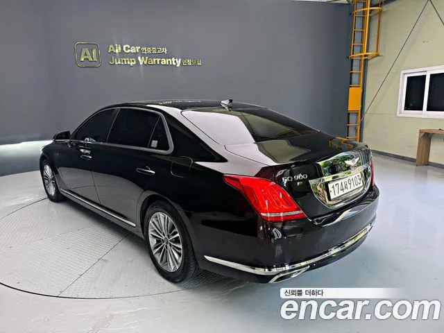 Genesis G90 2016 thumb 4