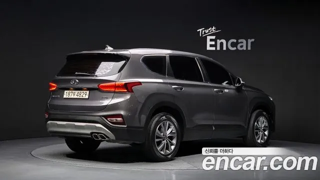 Hyundai Santa Fe 2018 thumb 2