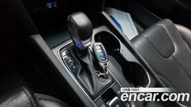 Hyundai Santa Fe 2018 thumb 9