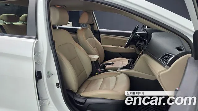 Hyundai Avante 2016 thumb 9