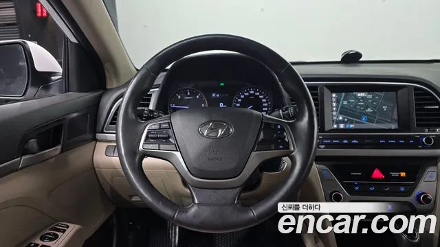 Hyundai Avante 2016 thumb 12